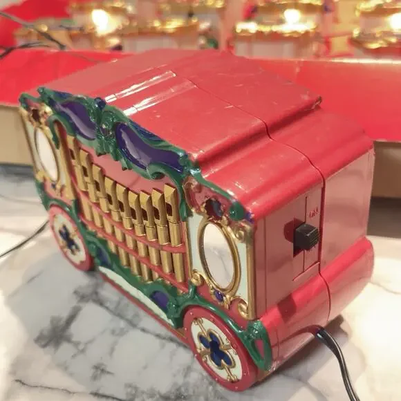 Mr. Christmas 1992 Holiday Carousel 8 Horses Carols Music Lights Motion W/box